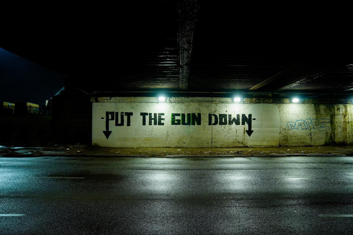 How high-mortality urban environments shape retaliatory violence